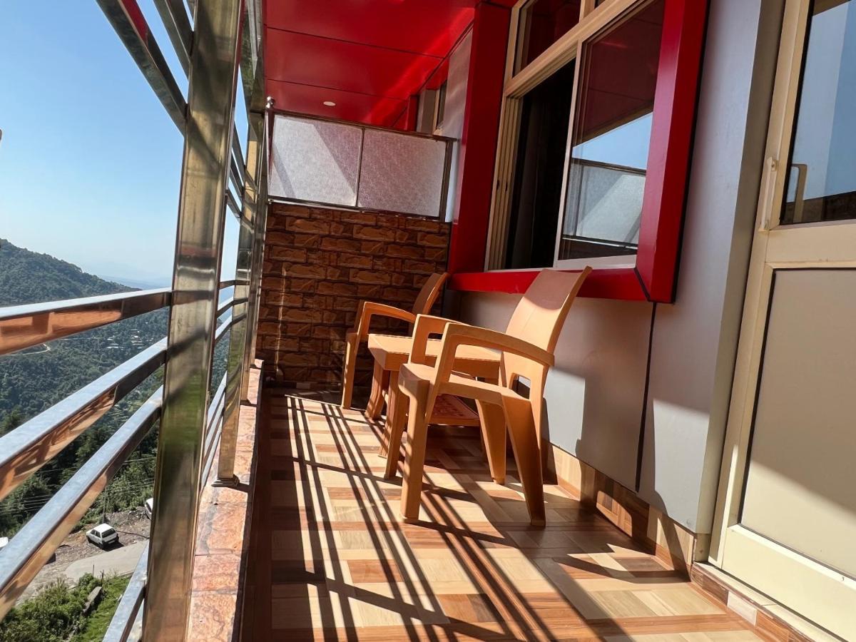 Live Free Hostel, Mcleodganj 맥그로드 간즈 외부 사진