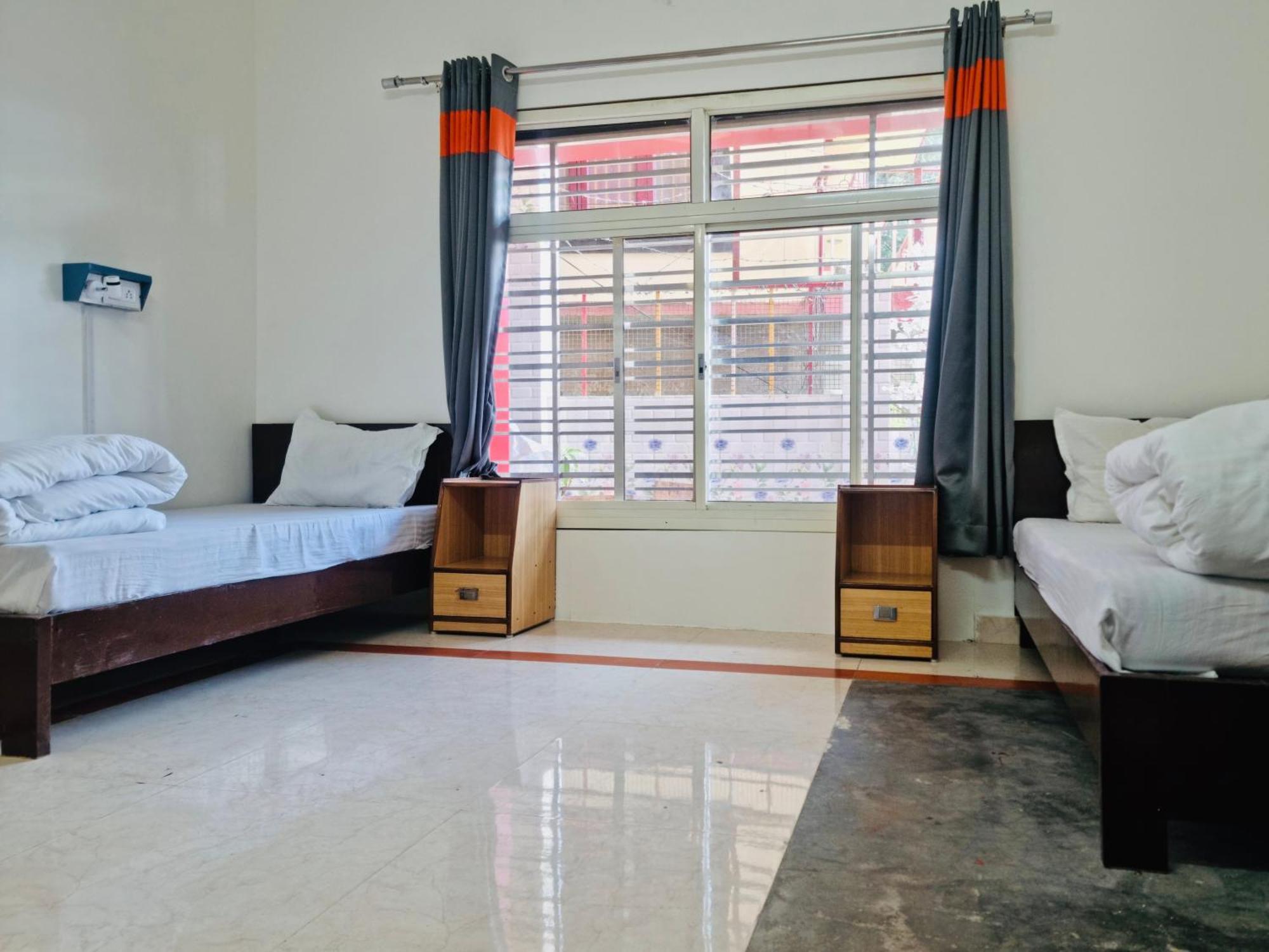 Live Free Hostel, Mcleodganj 맥그로드 간즈 외부 사진