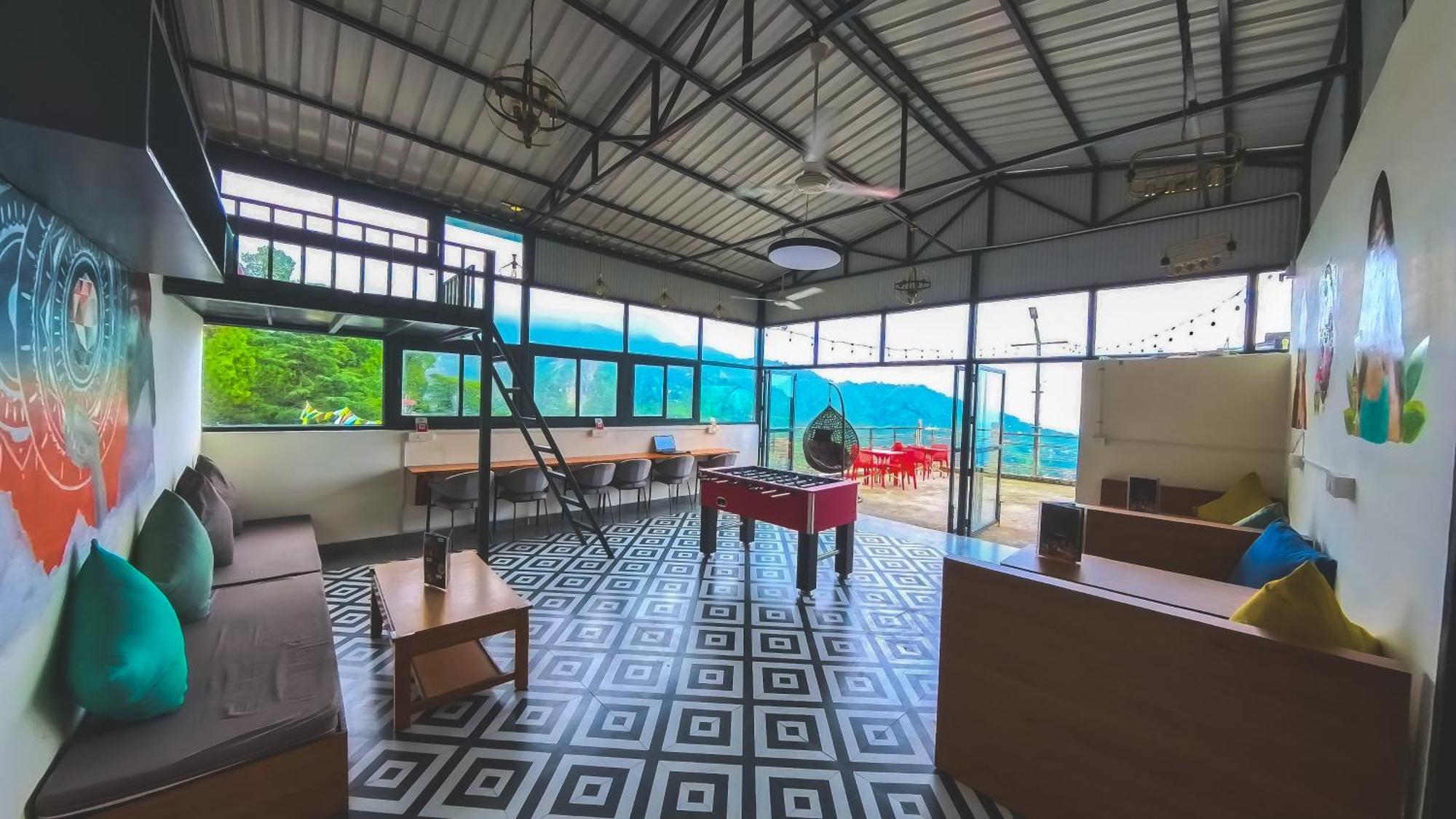 Live Free Hostel, Mcleodganj 맥그로드 간즈 외부 사진
