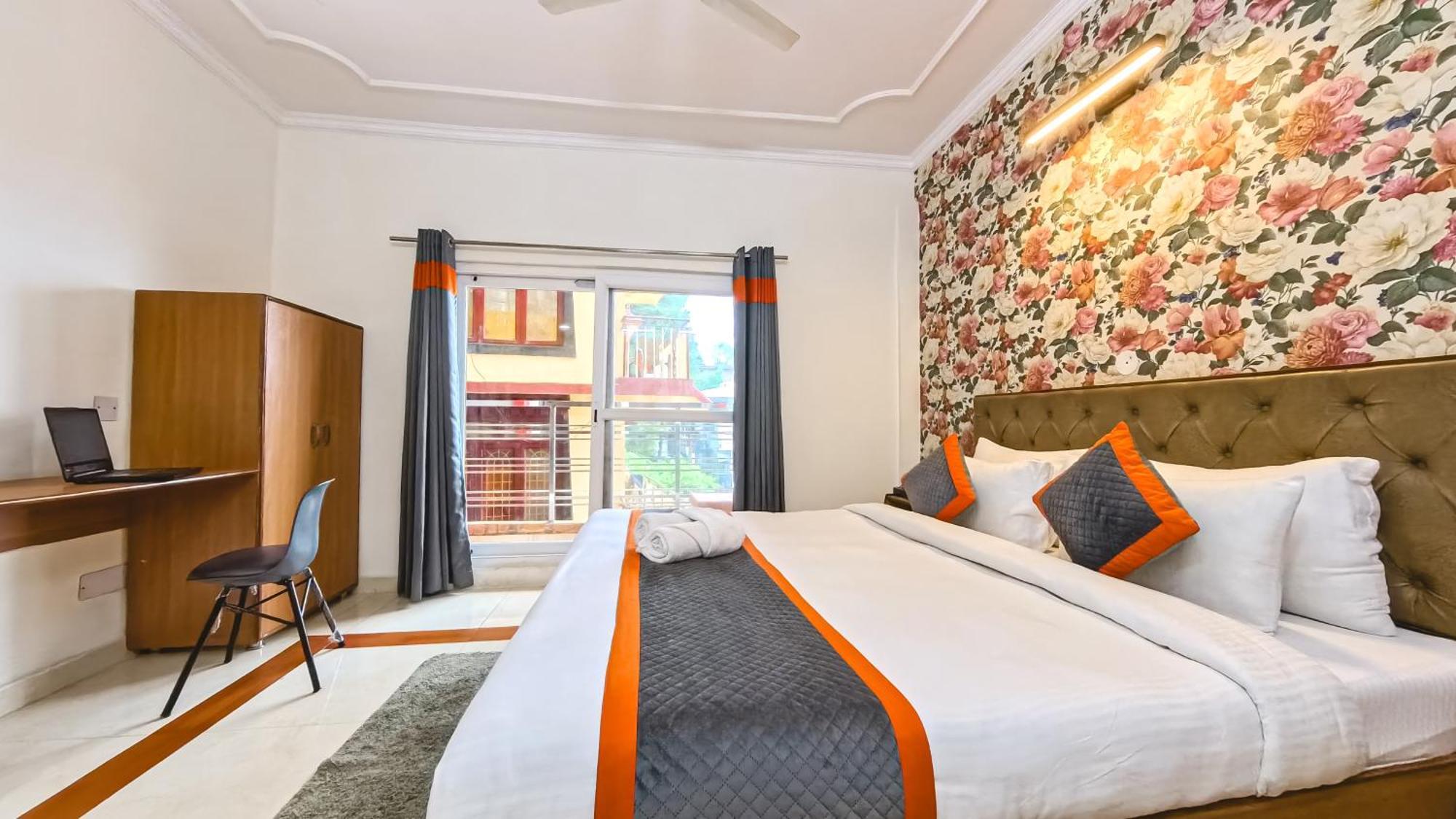 Live Free Hostel, Mcleodganj 맥그로드 간즈 외부 사진